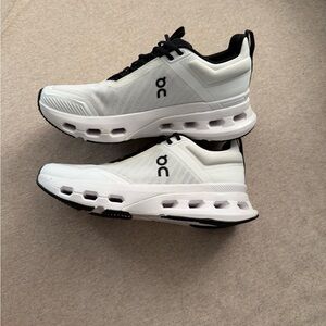 On Running Women’s On CloudNova X